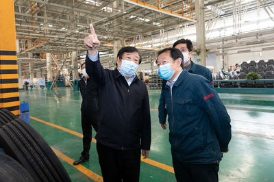 譚旭光深入山東濟寧地區(qū)企業(yè)調(diào)研市場動態(tài)